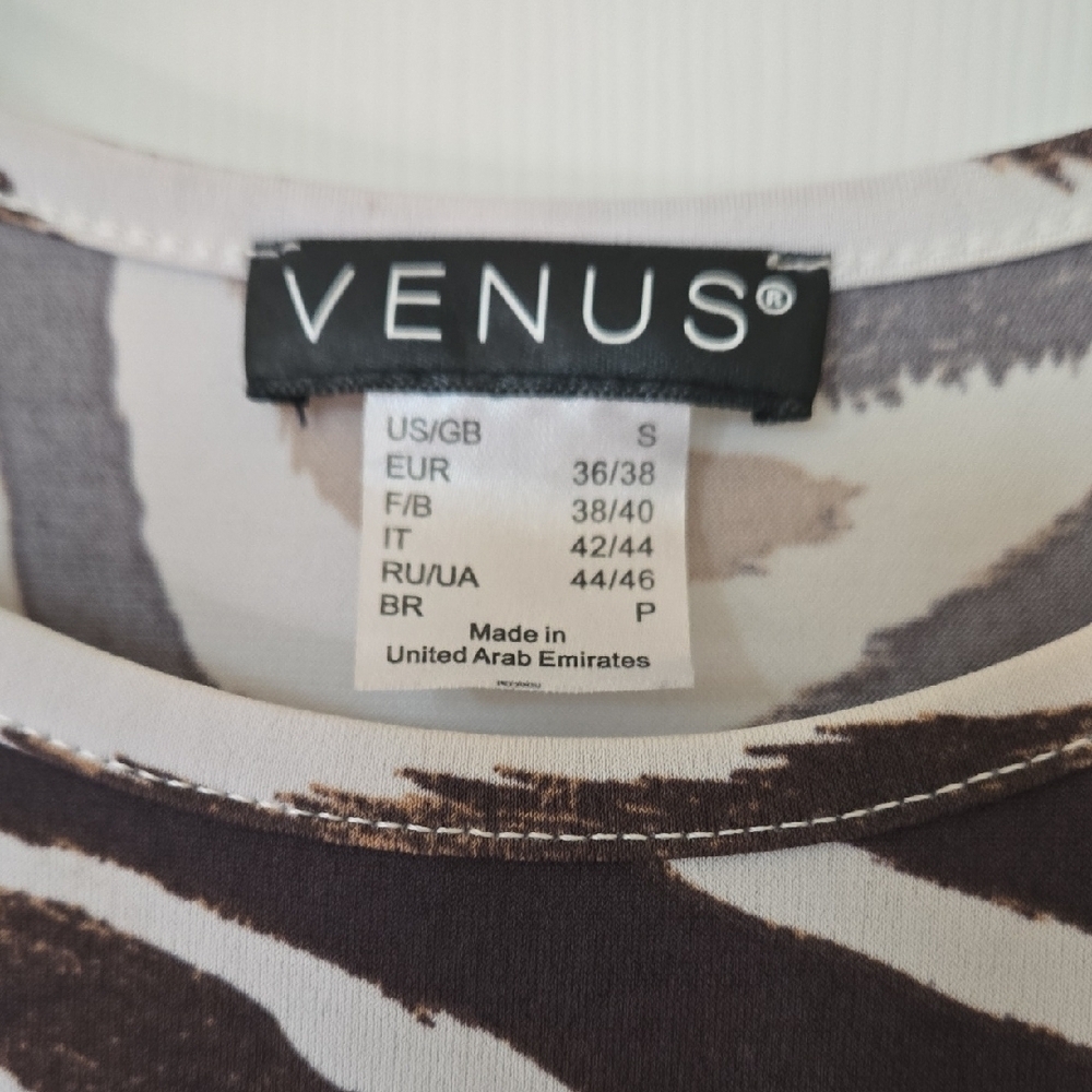 VENUS Black and White Ruched Bodycon Midi Dress - Picture 5 of 11